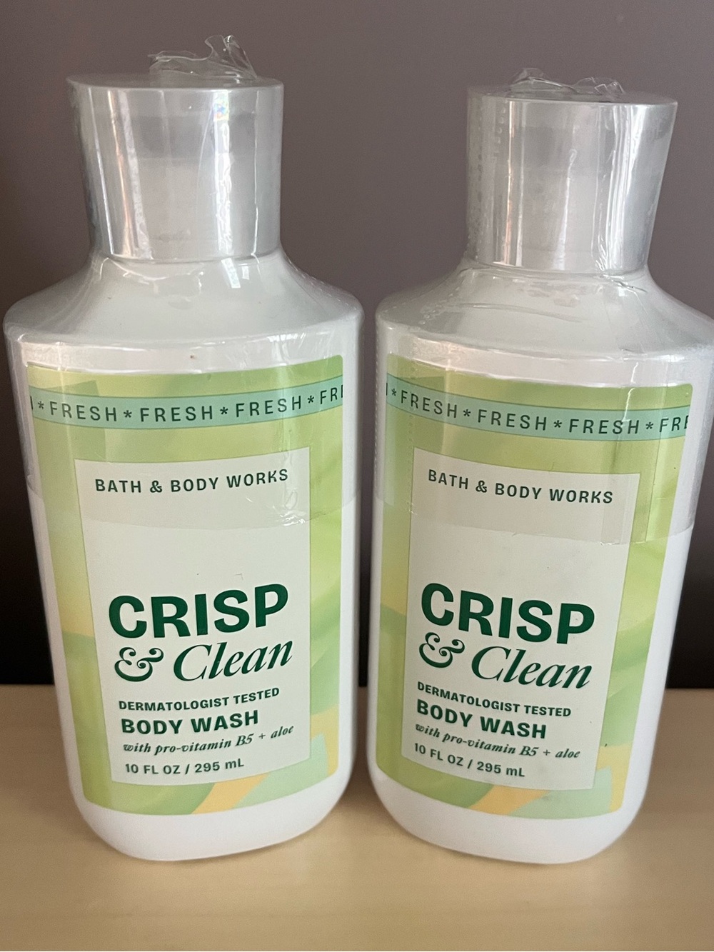 Two New Bath & Body Works Crisp & Clean Body Washes/Shower Gels Full Size